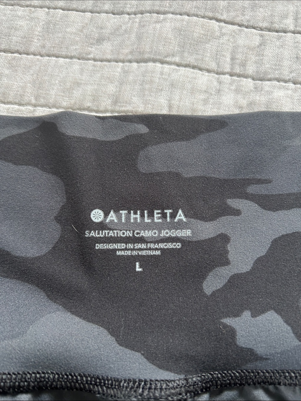 Athleta Salutation camo, gray, black jogger nylon comfy high rise pants L - Picture 6 of 12